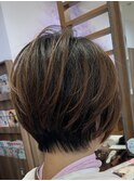 ミセス 大人可愛い ふんわり前下がり丸みショート 小顔効果◎