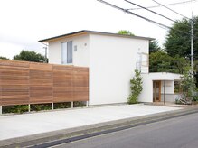 キナリ(KINARI)の雰囲気（店舗前に駐車場5台完備☆運転苦手な方も安心です◎）