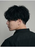 波巻きツイストスパイラルシャドウパーマセンターパート刈り上げ