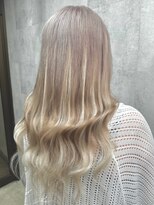 ボヤージュニケ(Voyage Nike)&nbsp;ハイライト風デザイン編み込み