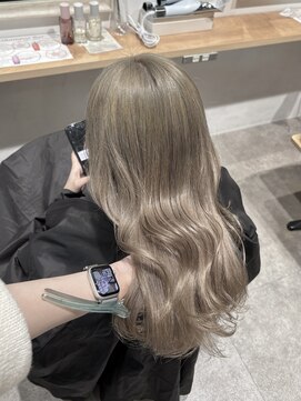 ゼストカロン(ZEST Kalon) 透明感カラー グレーカラー ケアブリーチ必要！