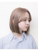 ミニボブ#センターパート#ブリーチ#ミルクティーベージュ#浜松
