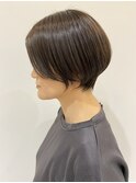 大人の艶ショートボブ／小顔に見せる美フォルムカット