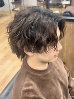 デプト(DEPT.)&nbsp;ツイストスパイラルメンズパーマシャドウパーマ波巻きパーマ眉毛