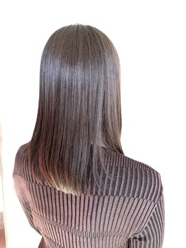 ココロヘアー 住吉店(Cocolo hair) ナチュラルなレイヤーカットで柔らかく動くミディアムヘアー