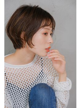 アピューズ ヘアー 三宮(Apiuz Hair)の写真/【三宮駅すぐ】黄金比に合わせた似合わせカットが大人気!顔周りのおくれ毛も可愛く再現♪