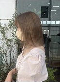 シアーベージュ×切りっぱなしミディアムボブ