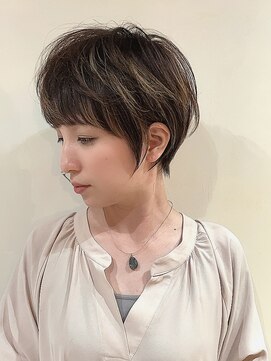 髪質改善と縮毛矯正の専門店 サンティエ(scintiller) 大人綺麗な小顔襟足スッキリショートボブ　30代40代50代