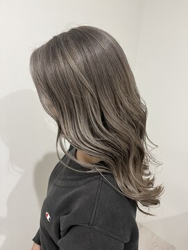 エモーション(emotion) ホワイトミルクティーベージュ