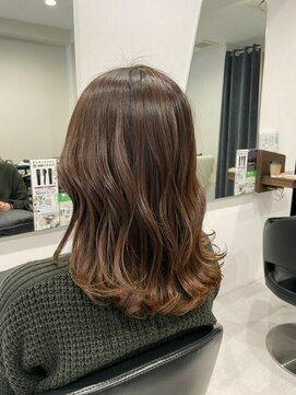 アフロディーテギンザ 日本橋人形町店(APHRODITE GINZA) 外ハネボブ/セクションカラー/ペールベージュ/人形町