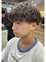 ラヴィズムバイフィフス(LUVISM by fifth)&nbsp;波巻きパーマツイストスパイラルパーマメンズ万代新潟駅