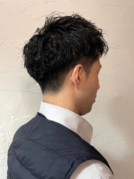 ディスイズバーバーセカンド(THIS IS BARBER 2nd) メンズカット　ツーブロック　ニュアンスパーマ