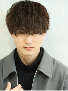 コンフィデンス メンズヘアー(confidence MEN'S HAIR) ツイストスパイラルパーマ マッシュ メンズパーマ