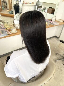 トロシェナ(TOLOCHENAZ) 艶カラー