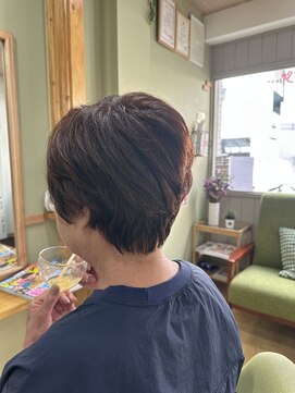 オースリー(O-suriy) マダムの方のカット/ショートカット/レイヤーカット