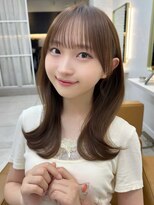 レイリー 原宿 表参道(Rayreee)&nbsp;大人かわいいナチュラルくびれミディ/ヘーゼルベージュ/前髪