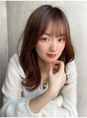 韓国風レイヤー/外ハネくびれ/ミディアムレイヤー/ぱっつん前髪