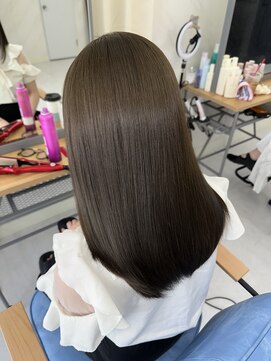 エミン(emyn) オリーブグレージュ【美髪革命】艶髪/髪質改善/縮毛矯正/代々木