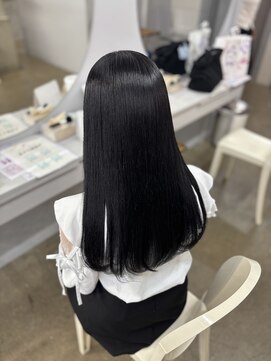 リラクオーレ 三宮 元町(LIRA CUORE) 艶々ブラック×酸性縮毛矯正