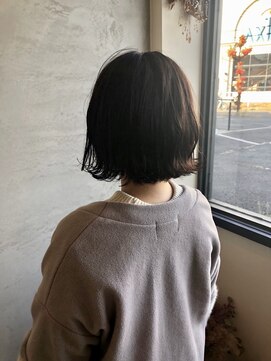 イロ ヘアー(iro hair) 外はねボブ