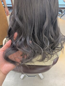 テテ(TETE) ペールグレージュ