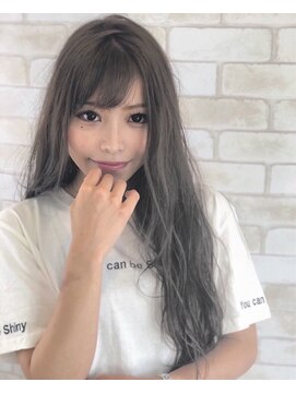 ラビス 浦和(Lovis) 美髪/ネビージュ/大人かわいい/透明感ショート[浦和]