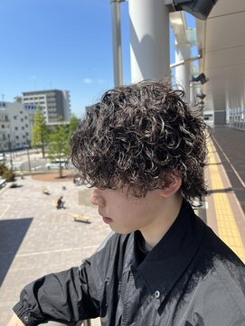 アイズ 海老名(AIZU) 波巻きスパイラルパーマツイストスパイラルパーマメンズウルフ