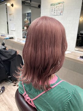 コワファーストナガサキシャンプーボーイ(COIFF1RST NAGASAKI SHAMPOO BOY) ブリーチ1回 ピンクベージュ