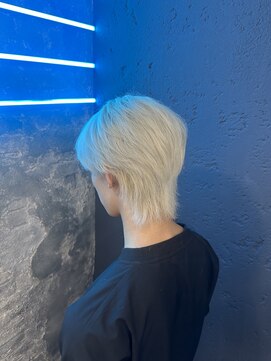 プライズ アイリス 池袋東口店(prize Iris) メンズハイトーン、襟足長めウルフスタイル！池袋駅/池袋東口店