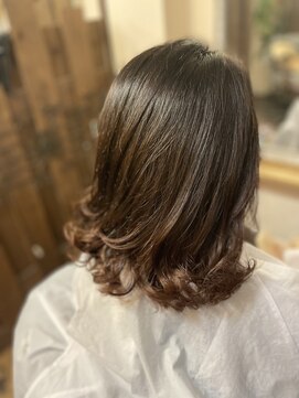 ミディアム艶髪