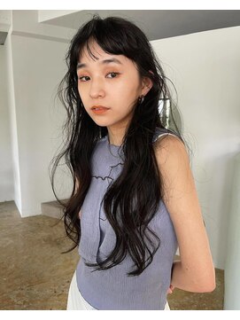 ユー(yew) ロングヘアスタイル