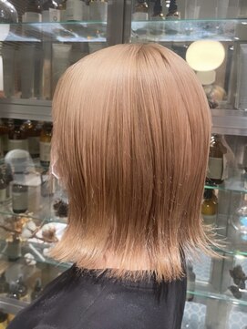 オーガニック リブ 川越(organic+live) 20代の艶髪◎ブリーチ2回ホワイトベージュボブ