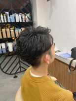 ザイエロー(THE YELLOW)&nbsp;2ブロックのナチュラルなパーマスタイル♪