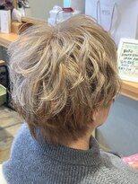 ハーツ(HEARTS)&nbsp;大人上品ハイトーン　ロイヤルブロンドヘア