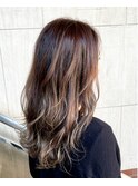 ブラウンを活かした モカベージュカラー