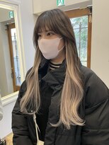 ログ オモテサンドウ(L.O.G OMOTESANDO)&nbsp;『インナーカラーエクステ』自然な仕上がり 10代20代 表参道