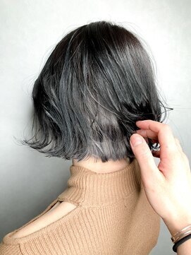 ワット 原宿店(W) ☆インナーカラー×グレーonグレー×外ハネボブ☆
