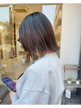 ビアノバ(via nova) 前下がり切りっぱなしボブ