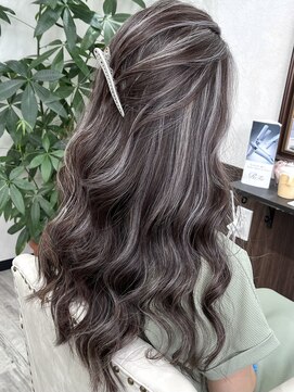 ベルヘアーデザイン 堺東(Belle hair Design) ハイライトレイヤーカットイルミナカラー韓国風グレージュ堺東