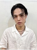 スパイキーショートブルーブラックフェザーパーマサーフカール