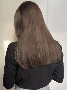 ローネス(LONESS) 柔らかい質感になれる透明感たっぷりくすみベージュ◎