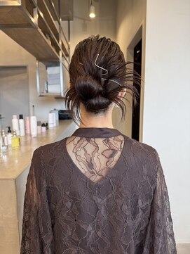 イミ(imi) カチモリヘア/シニヨン/お団子/ヘアセット/ヘアアレンジ/登戸