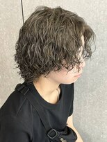 ニアウ 太田店(Niau)&nbsp;ツイストスパイラルパーマセンターパートウルフ群馬太田眉毛