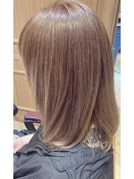 レヴィ(Levie) ミルクティーベージュ