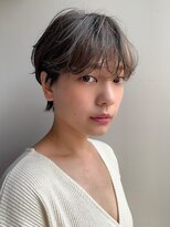 ブラウヘアアンドケア(care)&nbsp;抜け感のあるクセ毛風束感ショート