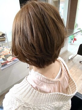アンベリー(hair make embellie) 〈ふわっと〉柔らかショートヘア