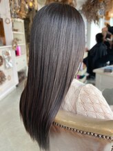 シェリ ヘアーアンドメイク(Cherie hair＆make) 酸性ストレートでツヤのある髪に