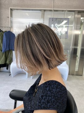 イキ 表参道(iki omotesando) モード/無造作ウェーブ/大人ガーリー[表参道駅]