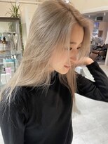 サラジュ 梅田店(SARAJU)&nbsp;saraju ヒラノ　ハイトーン　ベージュ　レイヤー