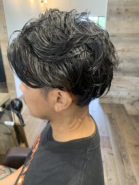 リルキャンプ(lillCAMP) メンズパーマ